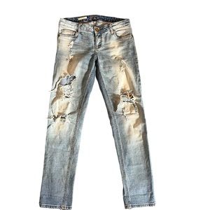 Kut from the Kloth boyfriend jean. Catherine style. Size 4.